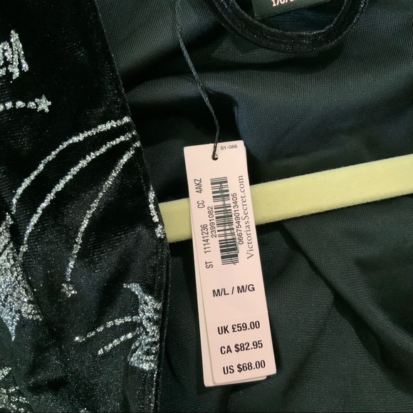 NWT Victoria’s Secret Robe - Picture 3 of 3